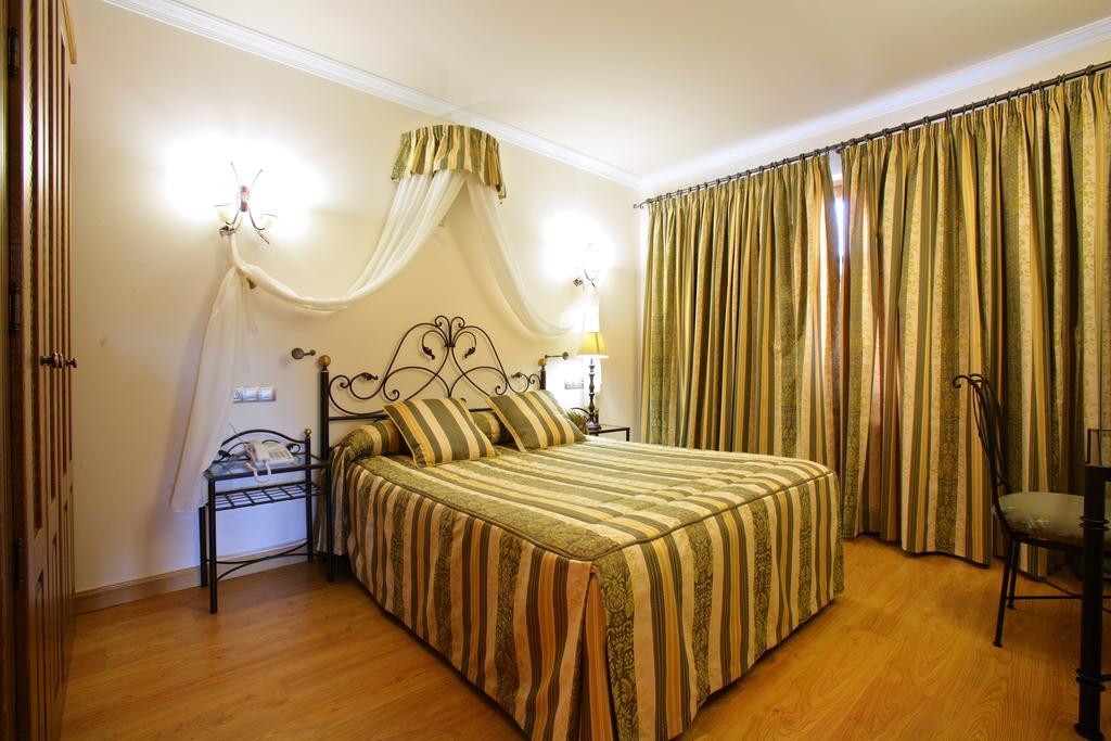 Double Room,1099443702:JPEG